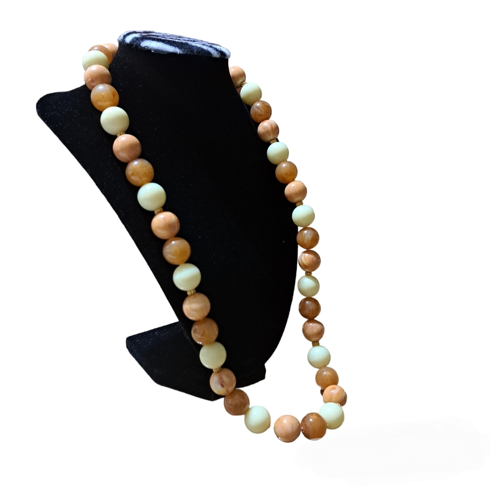 Handmade Women's Beige & Amber Acrylic Round Beads Necklace‎ Size 13. 5 Inches